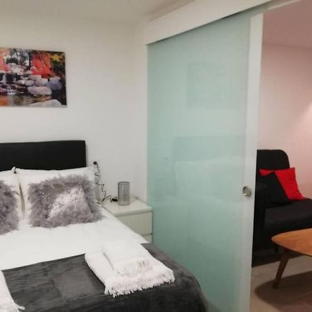 Apartmán M1 Cool Loft 1 Min Walk To Metro 15 Min Center By Metro Esplugues de Llobregat Exteriér fotografie